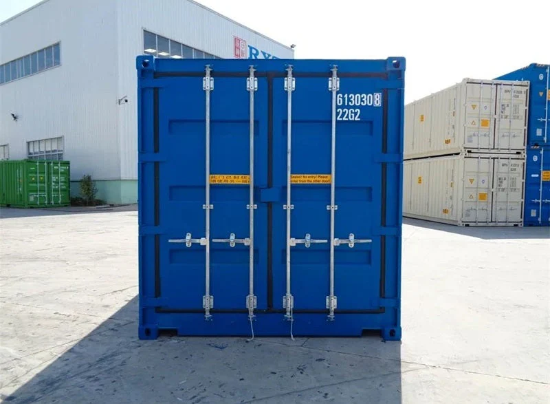 puertas en ambos extremos, lo que facilita el acceso a los productos o materiales almacenados en el interior. – Image 3